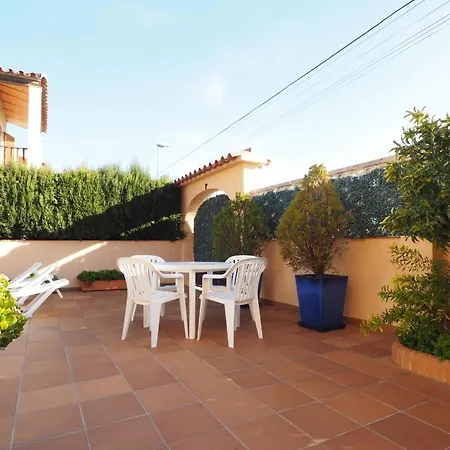Casa Con Piscina Privada, 4 Habitaciones, Bbq, Wifi, Cerca Playa Riells, Torroella De Montgri. - Es-325-27 Holiday home
